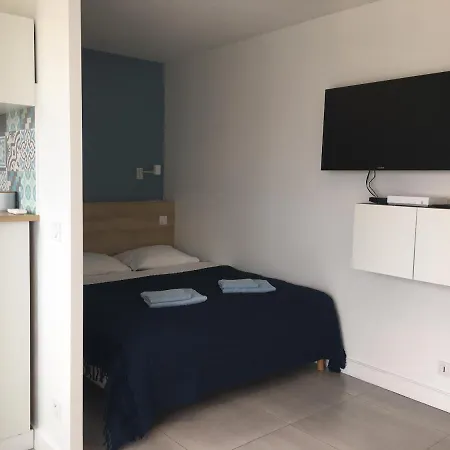 100m De La Apartament Nicea